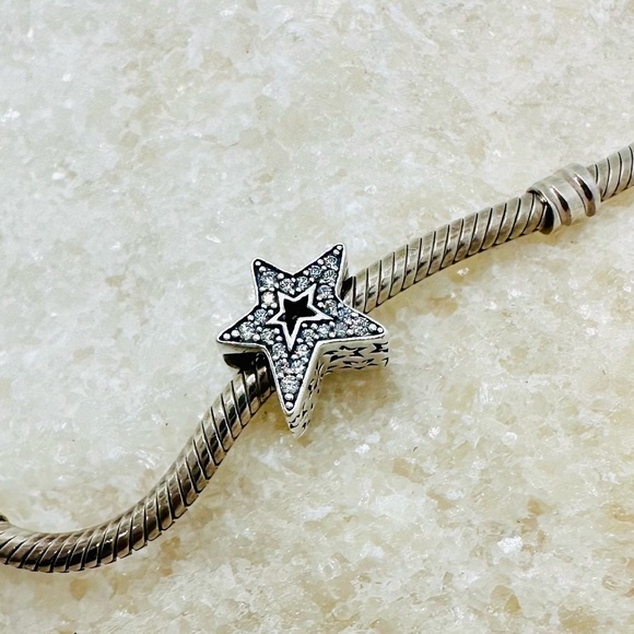 EUC Pandora 790016C01 Sterling Silver Asymmetric Star Charm w/ Clear CZ’s - Picture 7 of 17